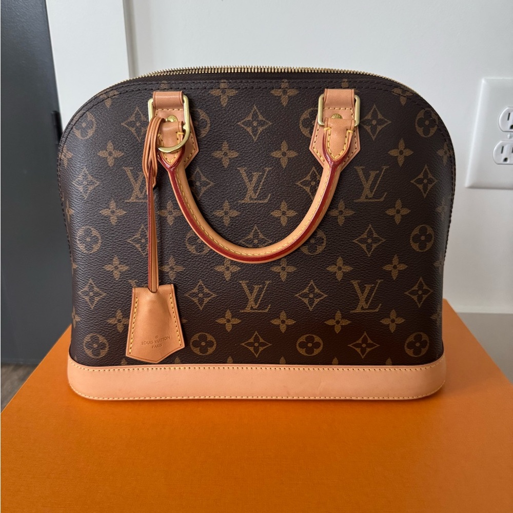 Louis Vuitton Alma PM